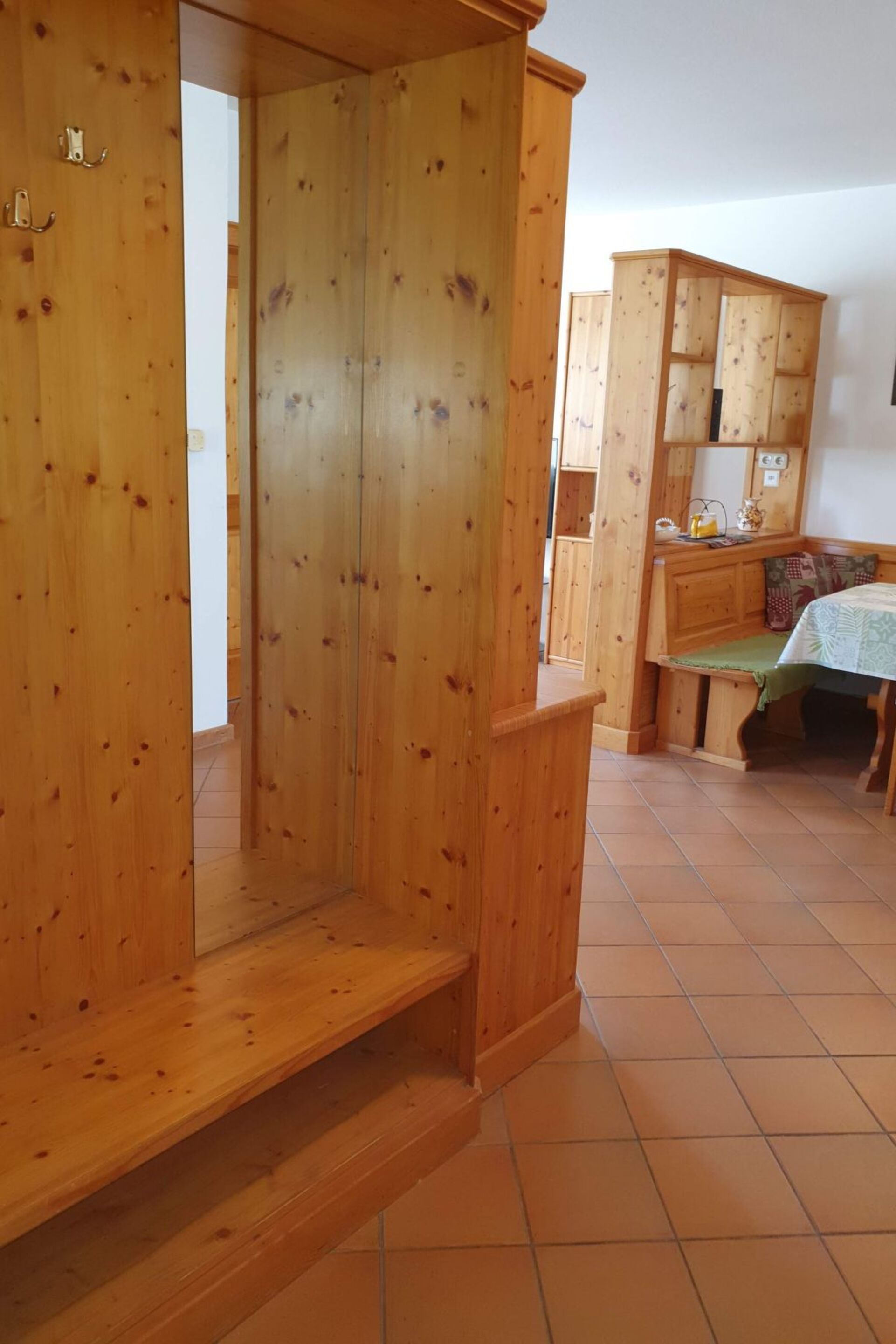 Idyllic 2-Bed House in Hartberg-Furstenfeld, Sleeps 6, 1106