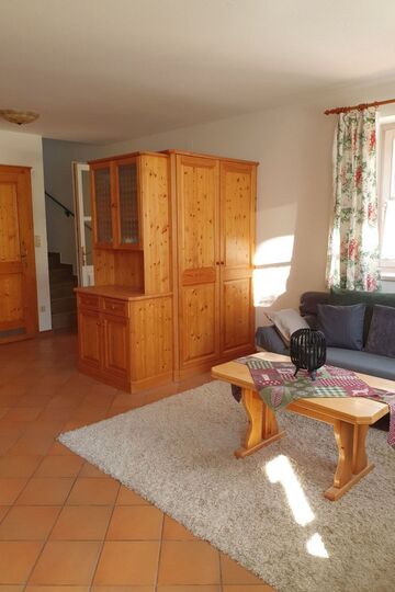 Idyllic 2-Bed House in Hartberg-Furstenfeld, Sleeps 6, 1106