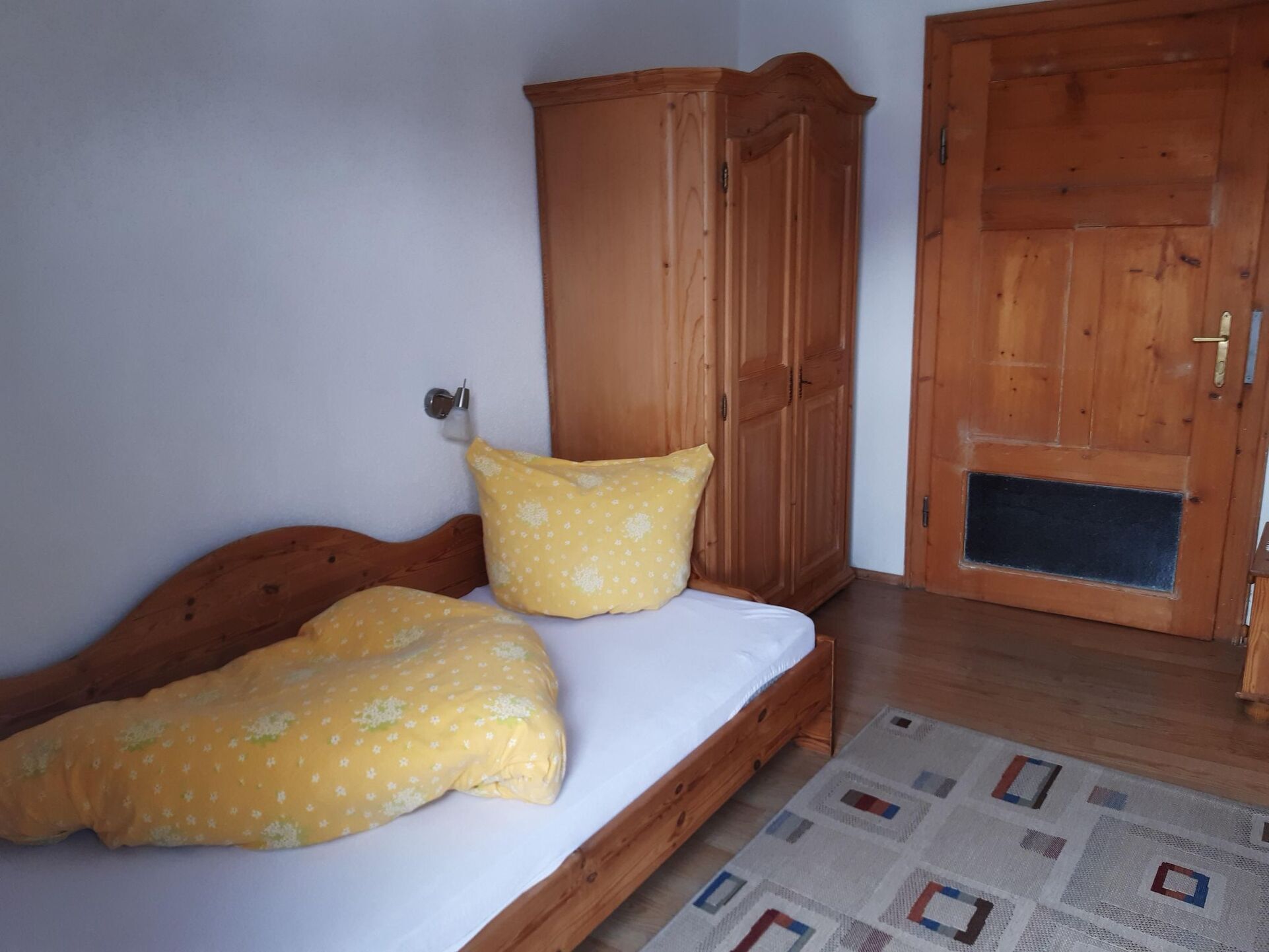 Serene 2-Bed Apartment in Reutte, Sleeps 4, 1127