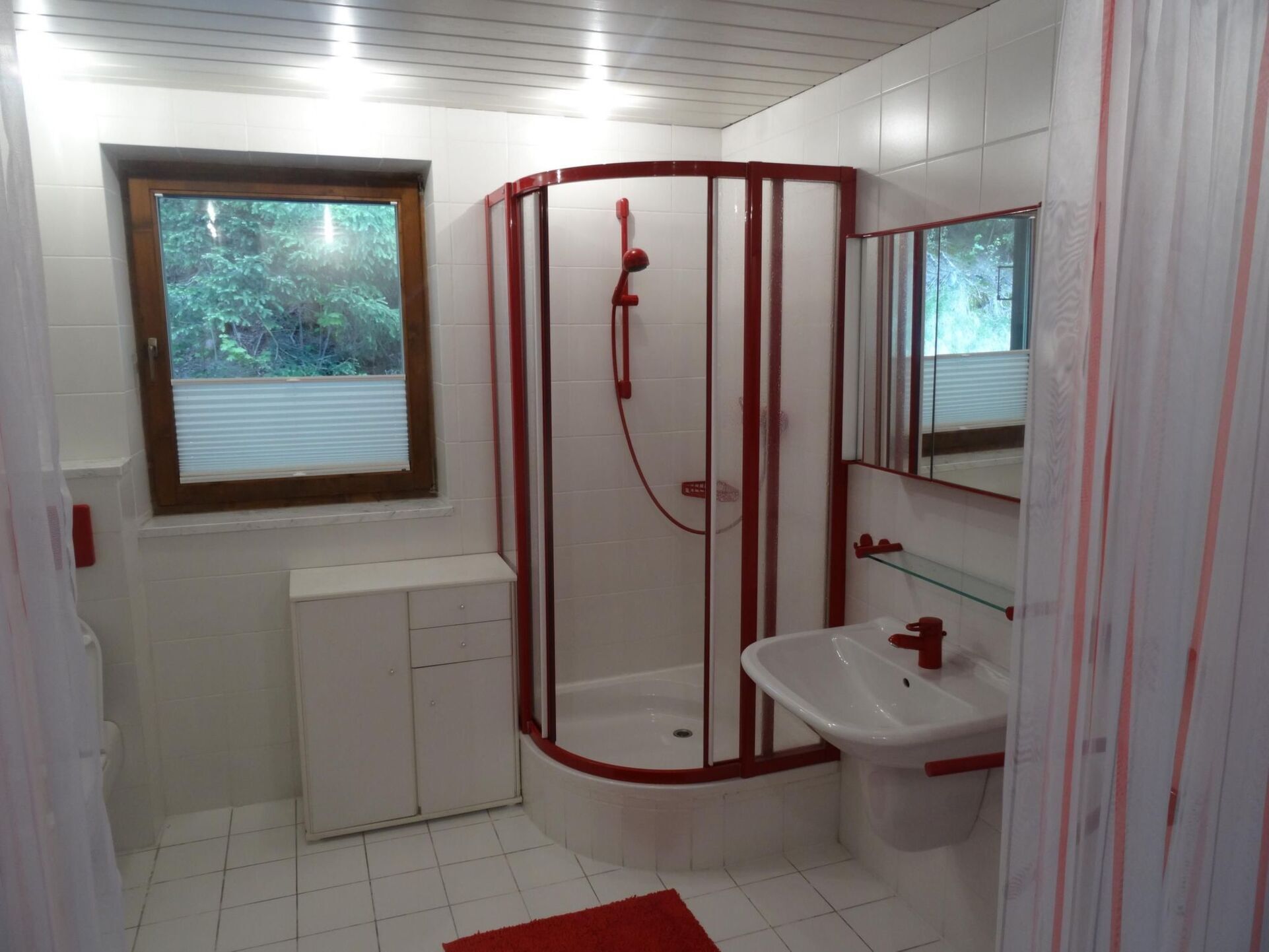 2-Bed Apartment in Sankt Johann im Pongau, Sleeps 6, 1105