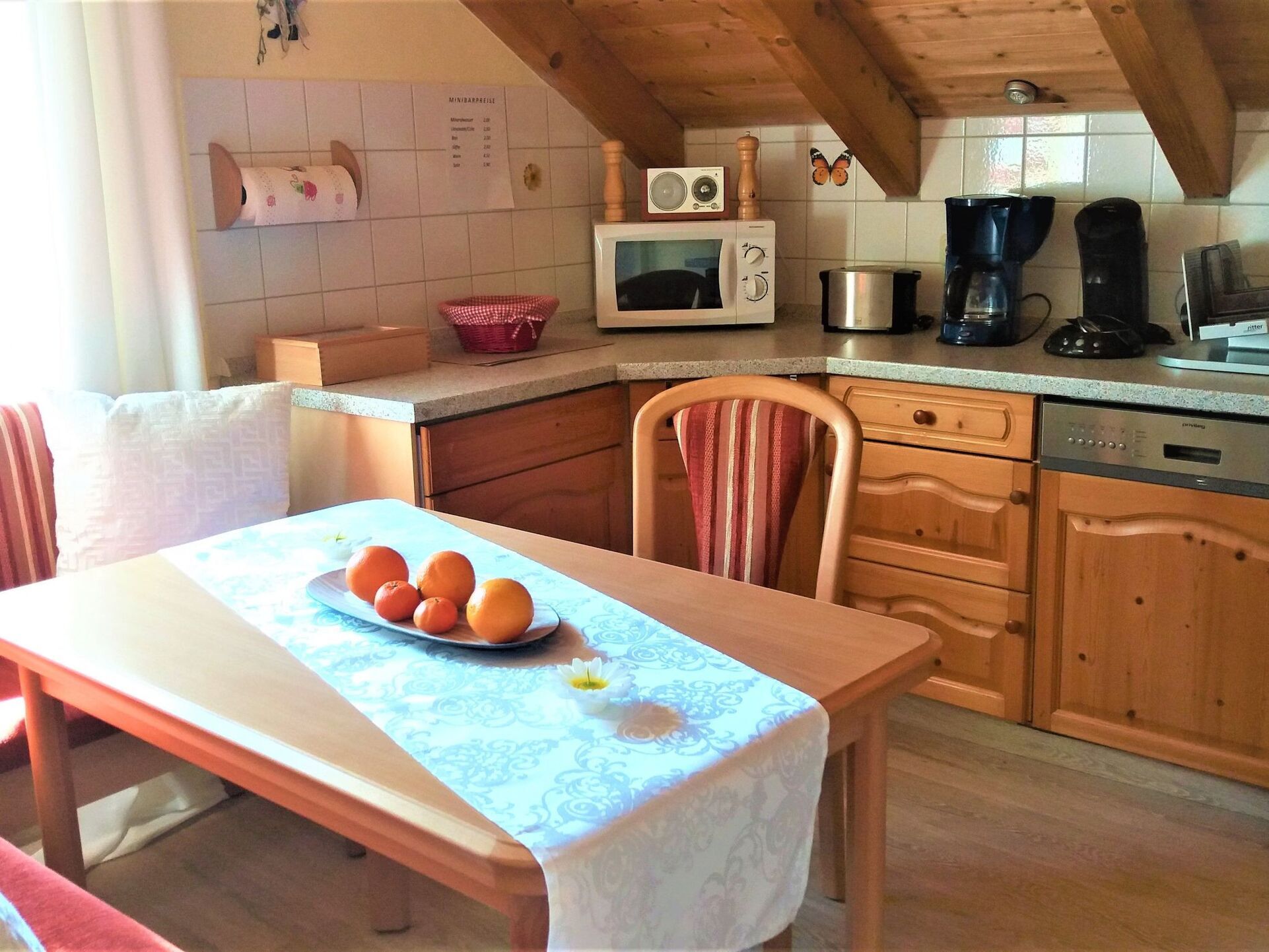 Kitchen / Dining Room