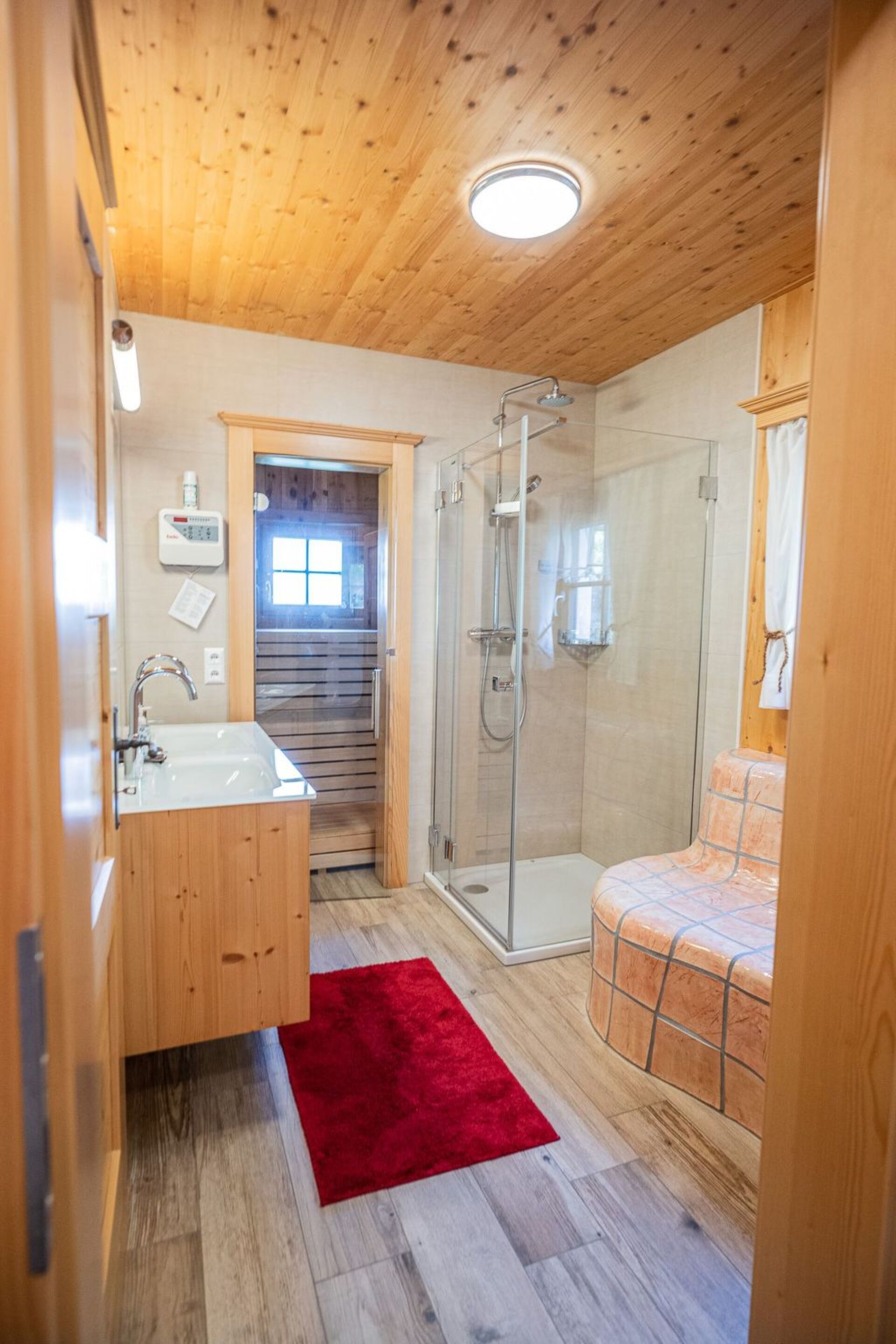 2-Bed House with Mountain View in Wolfsberg, Sleeps 6, 1104