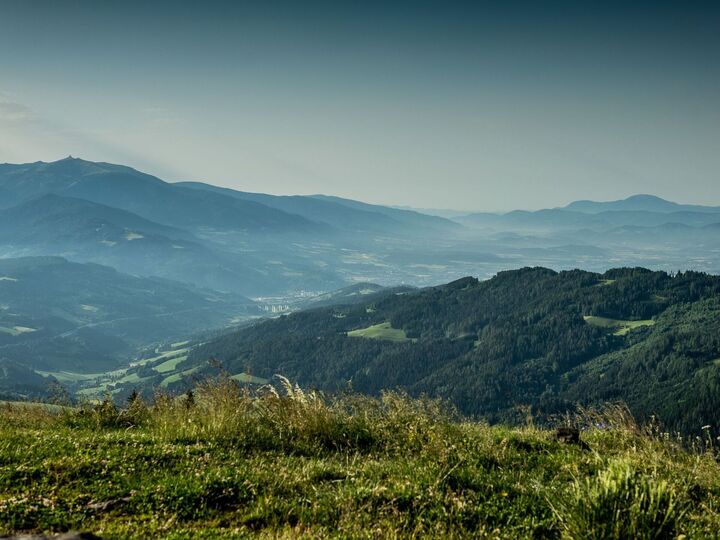 2-Bed House with Mountain View in Wolfsberg, Sleeps 6, 1104