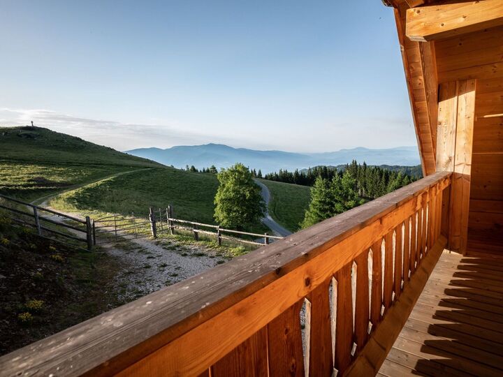 2-Bed House with Mountain View in Wolfsberg, Sleeps 6, 1104