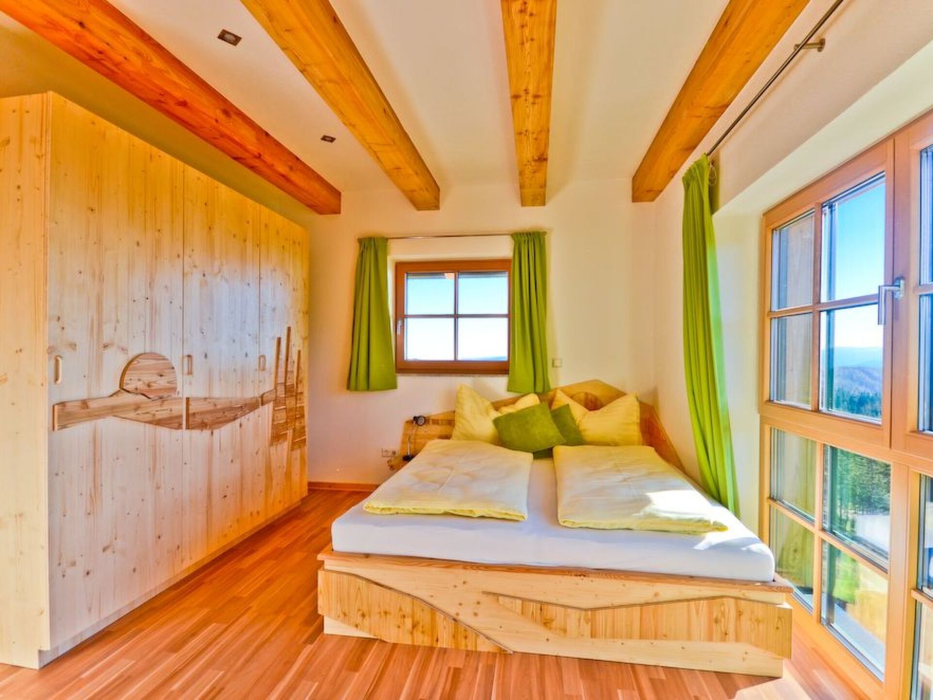 Delightful 4-Bed House in Wolfsberg, Sleeps 10, 1105