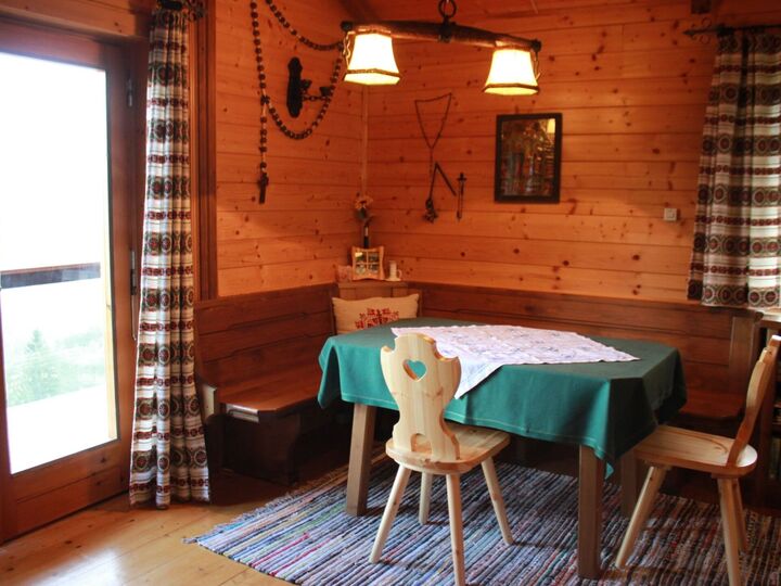 Tranquil 3-Bed House in Wolfsberg, Sleeps 4, 1106