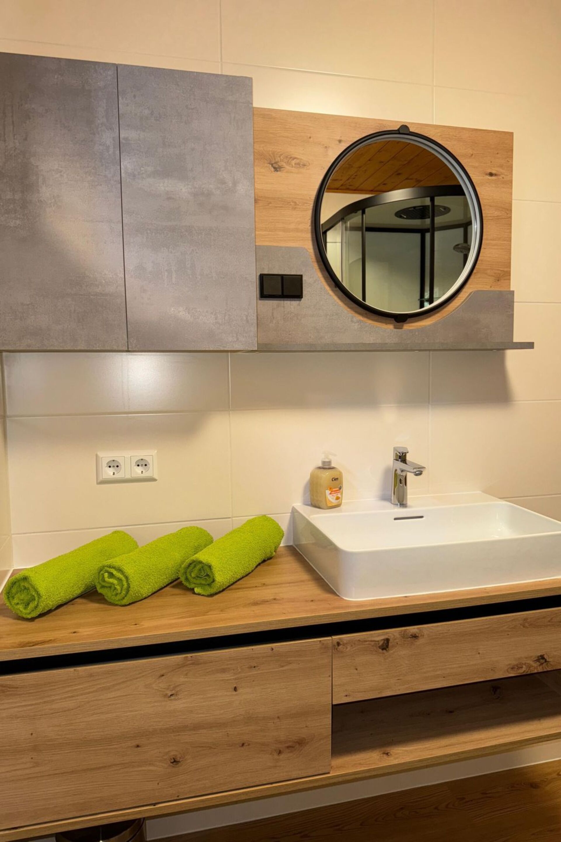 Bathroom / Wellness