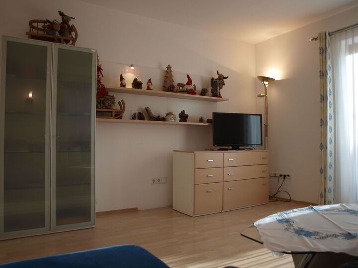 3-Bed House with Mountain View in Schwaz, Sleeps 7, 1176