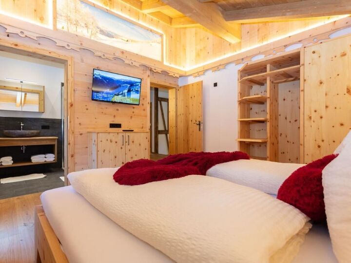 3-Bed House in Sankt Johann im Pongau, Sleeps 6, 1133