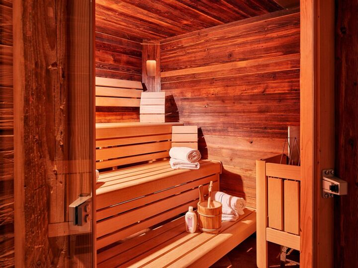 4-Bed House in Sankt Johann im Pongau, Sleeps 10, 1138