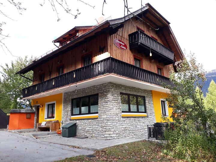 6-Bed Apartment in Tamsweg, Sleeps 14, 1120, Sankt Michael im Lungau, Austria