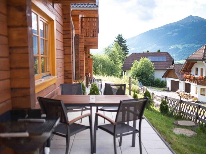 3-Bed House with Mountain View in Tamsweg, Sleeps 6, 1117, Sankt Margarethen im Lungau, Austria