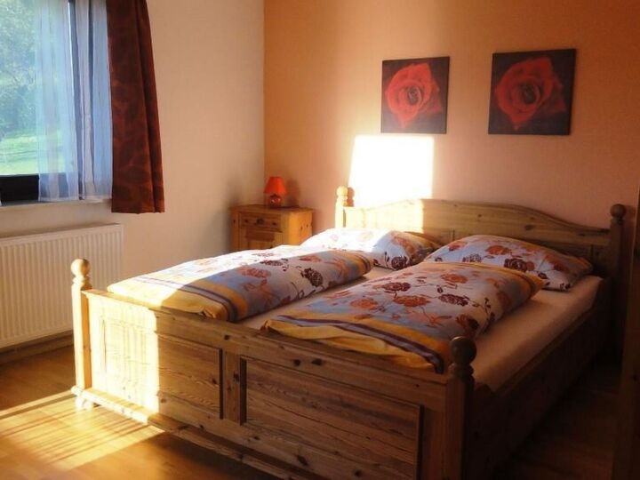2-Bed Apartment in Spittal an der Drau, Sleeps 6, 1079