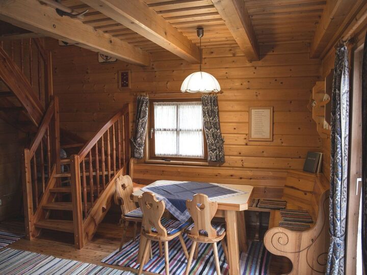 Gorgeous 3-Bed House in Wolfsberg, Sleeps 6, 1084