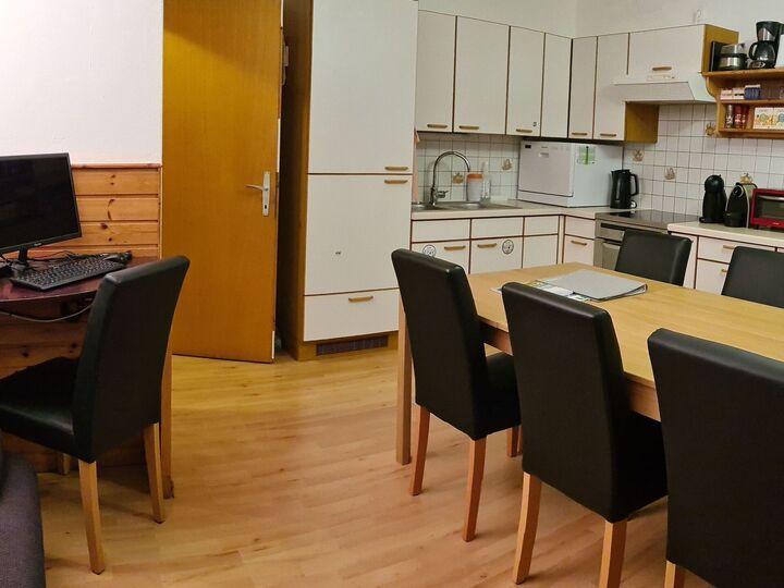 Idyllic 3-Bed Apartment in Liezen, Sleeps 10, 1023, Schladming, Austria