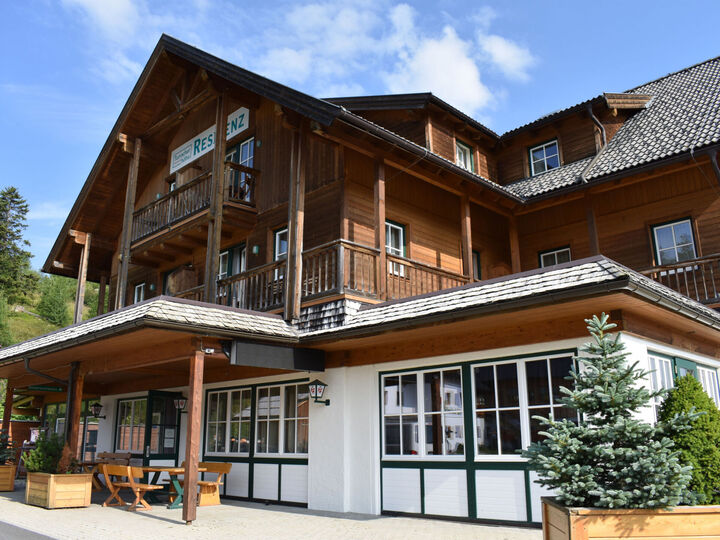 2-Bed Apartment with Mountain View in Murau, Sleeps 4, 1013, Turrach, Austria