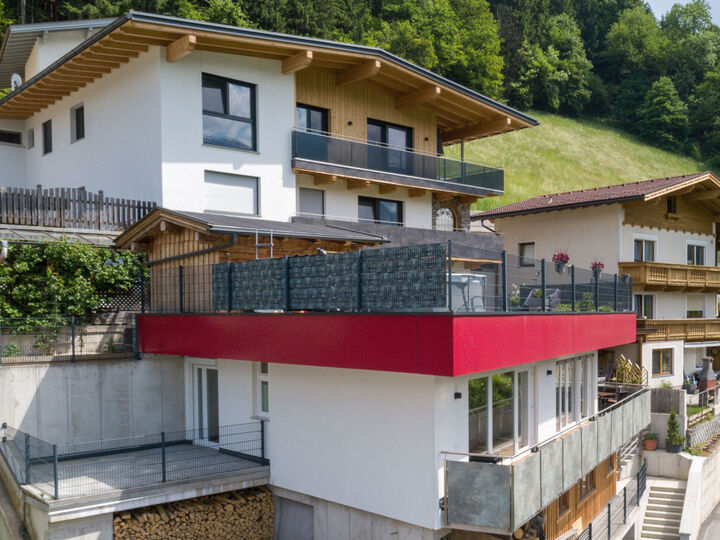 2-Bed Apartment with Mountain View in Schwaz, Sleeps 4, 1091, Hart im Zillertal, Austria