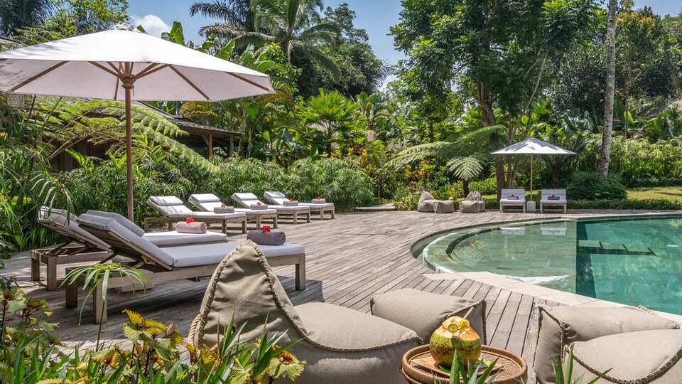 5 Star Villa Nag Shampa – A Private Balinese Masterpiece