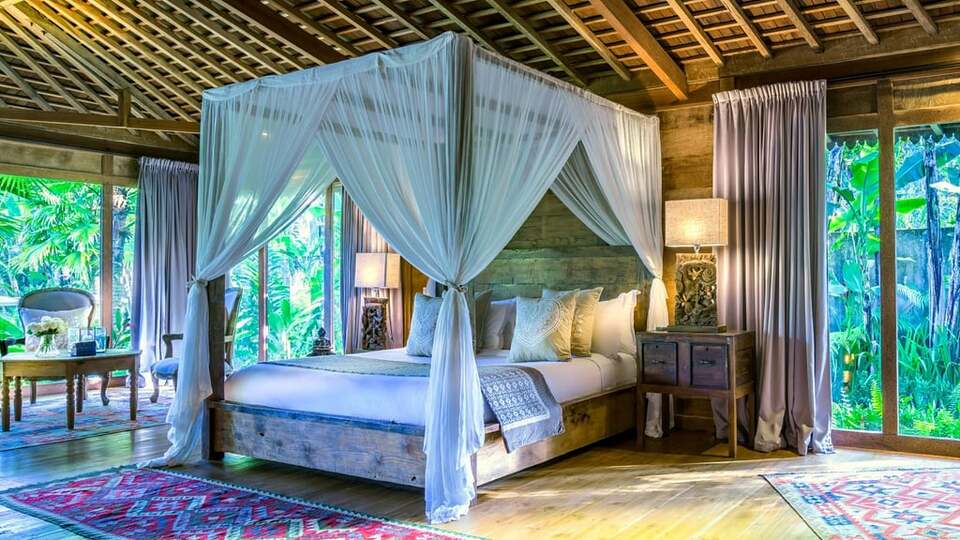 5 Star Villa Nag Shampa – A Private Balinese Masterpiece