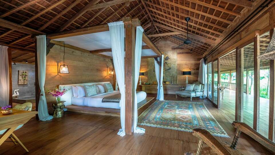 5 Star Villa Nag Shampa – A Private Balinese Masterpiece