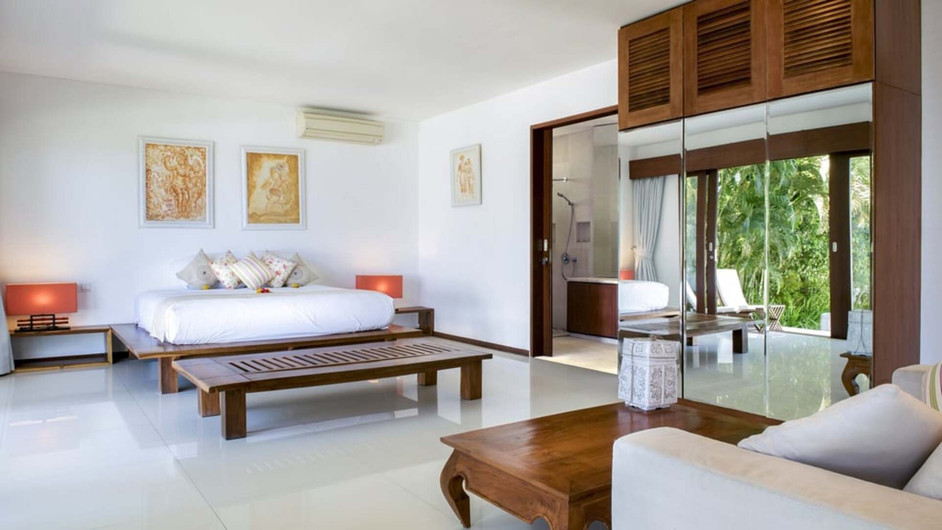 5 Star Villa Lucia – Elegant Oceanfront Living