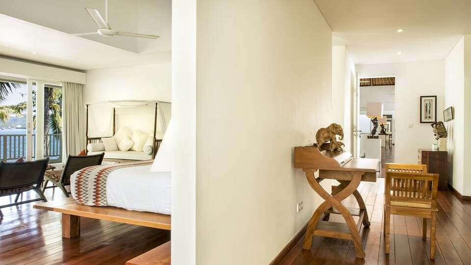 5 Star Villa Stella – Elegant Beachfront Serenity
