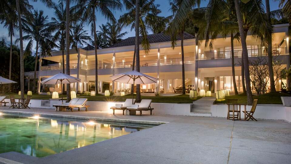 5 Star Villa Lulla – A Luxurious Beachfront Escape in Bali