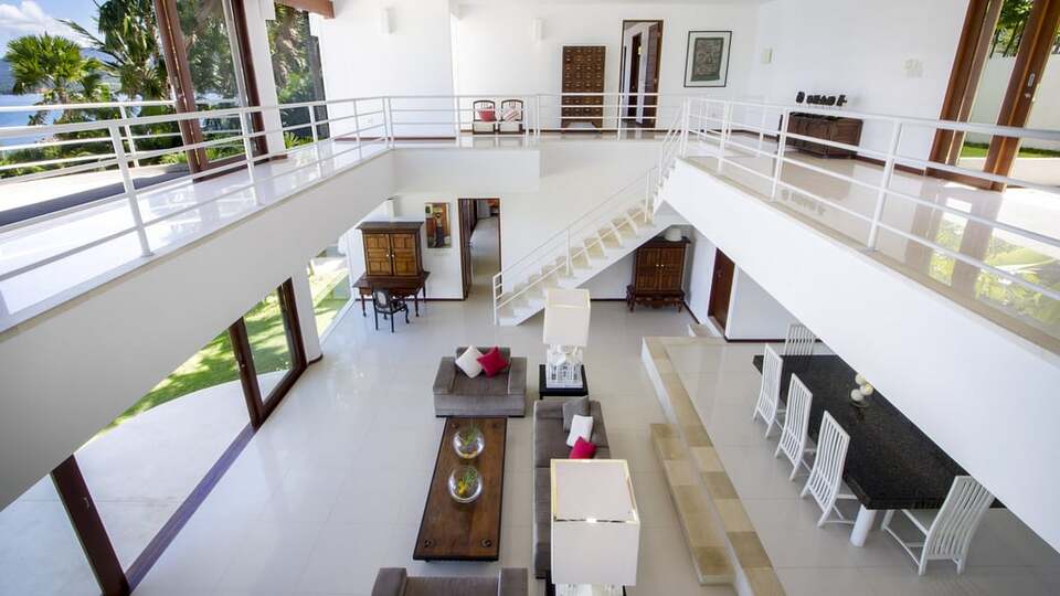 5 Star Villa Lulla – A Luxurious Beachfront Escape in Bali