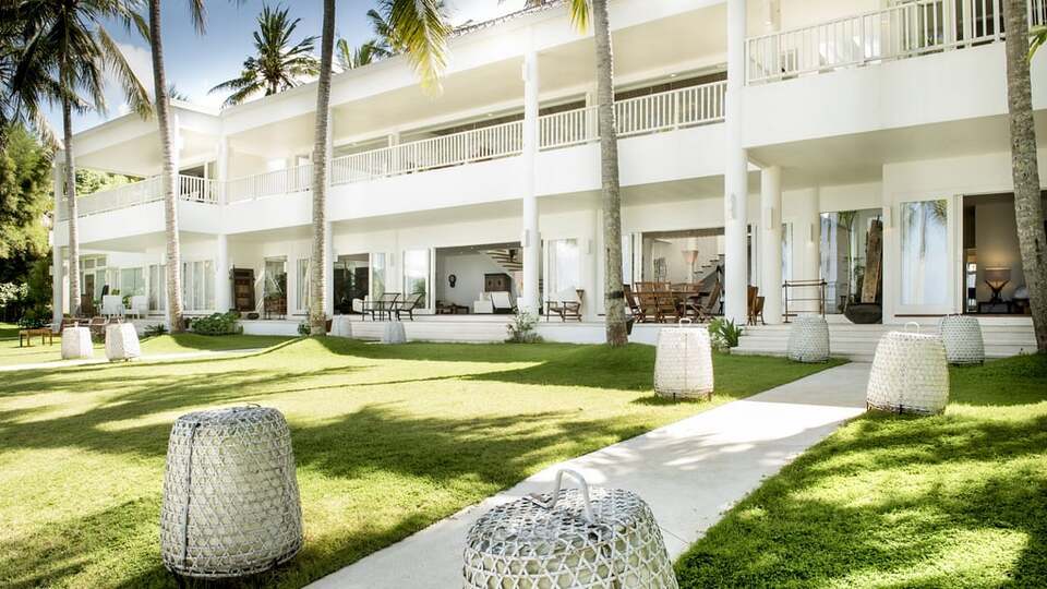 5 Star Villa Lulla – A Luxurious Beachfront Escape in Bali