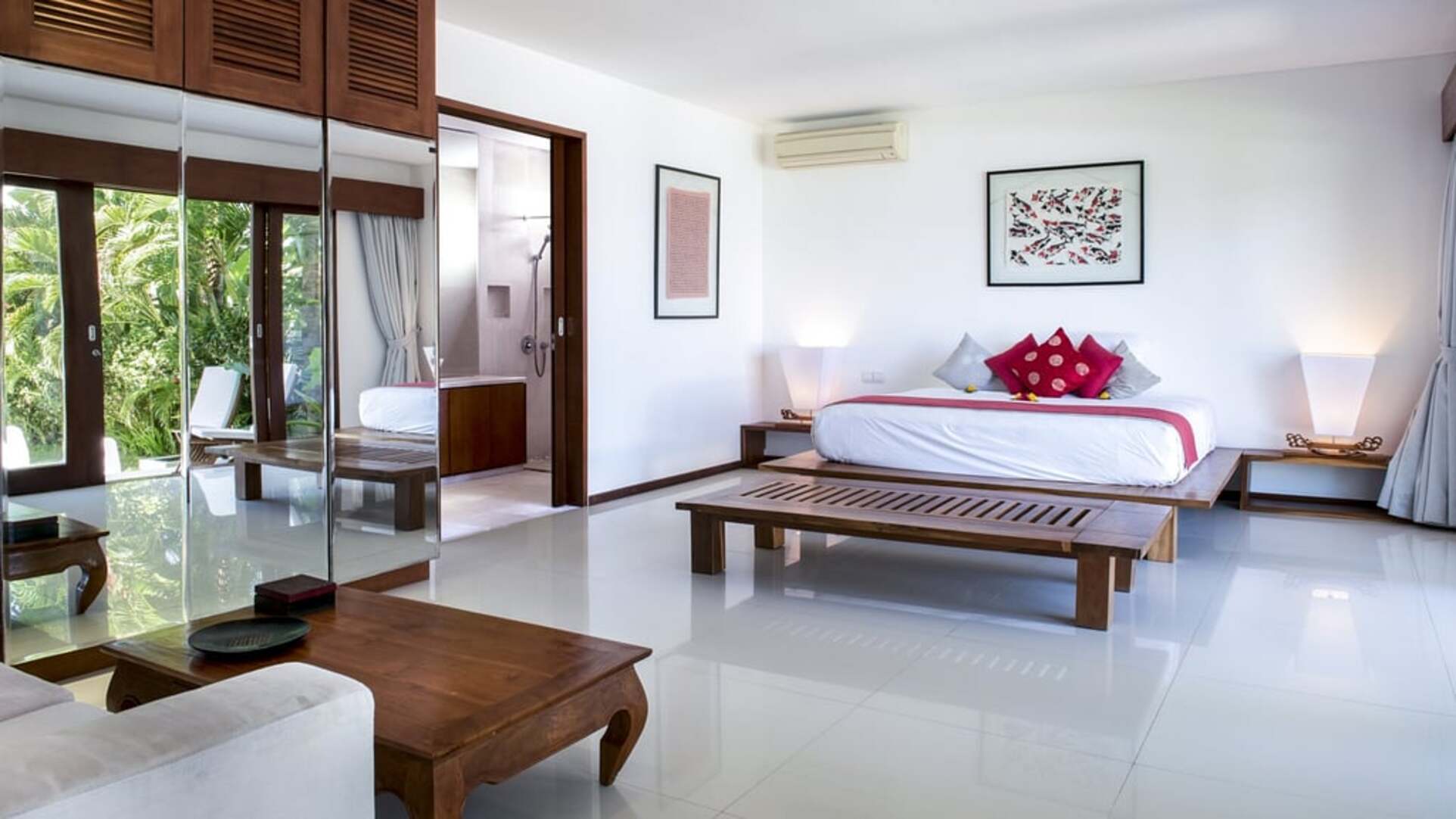 5 Star Villa Lulla – A Luxurious Beachfront Escape in Bali