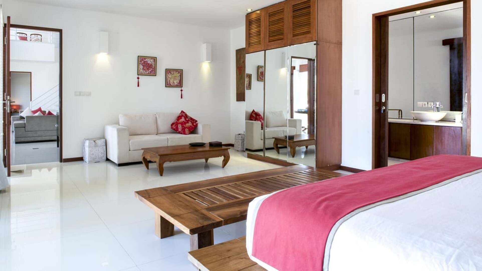 5 Star Villa Lulla – A Luxurious Beachfront Escape in Bali