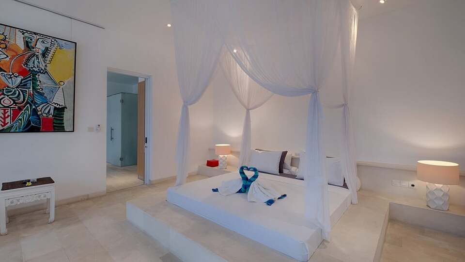 5 Star Villa Putih 1 – An Elegant Pererenan Hideaway