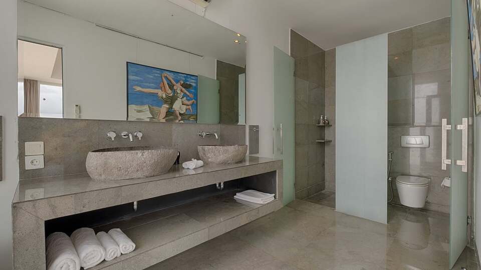 5 Star Villa Putih 1 – An Elegant Pererenan Hideaway