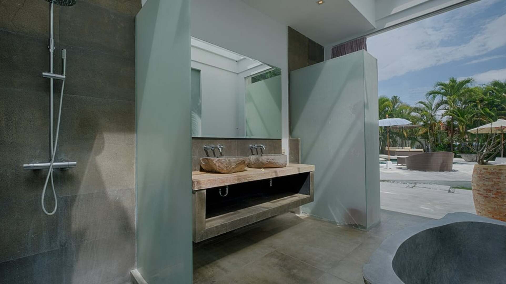 5 Star Villa Putih 1 – An Elegant Pererenan Hideaway