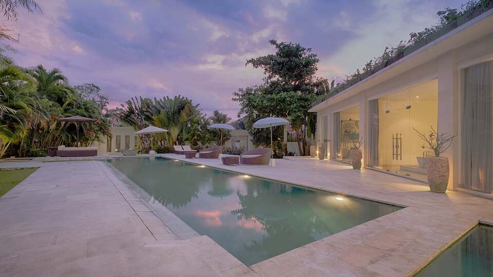 5 Star Villa Putih 1 – An Elegant Pererenan Hideaway