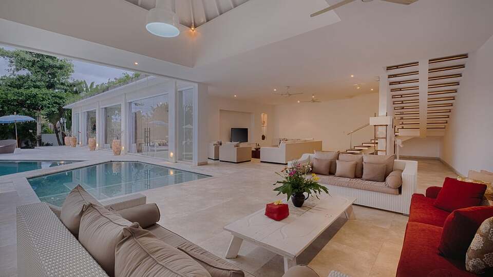 5 Star Villa Putih 1 – An Elegant Pererenan Hideaway