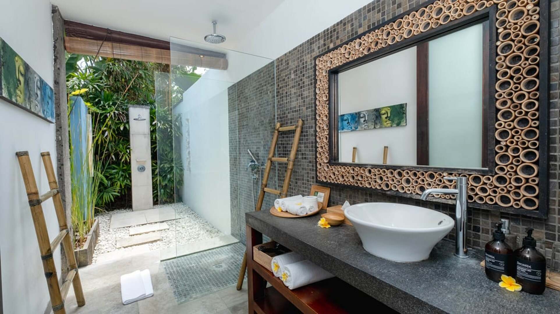 5 Star Anjali Villas – A Private Collection of Balinese Elegance
