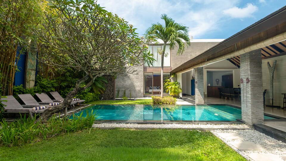 5 Star Anjali Villas – A Private Collection of Balinese Elegance