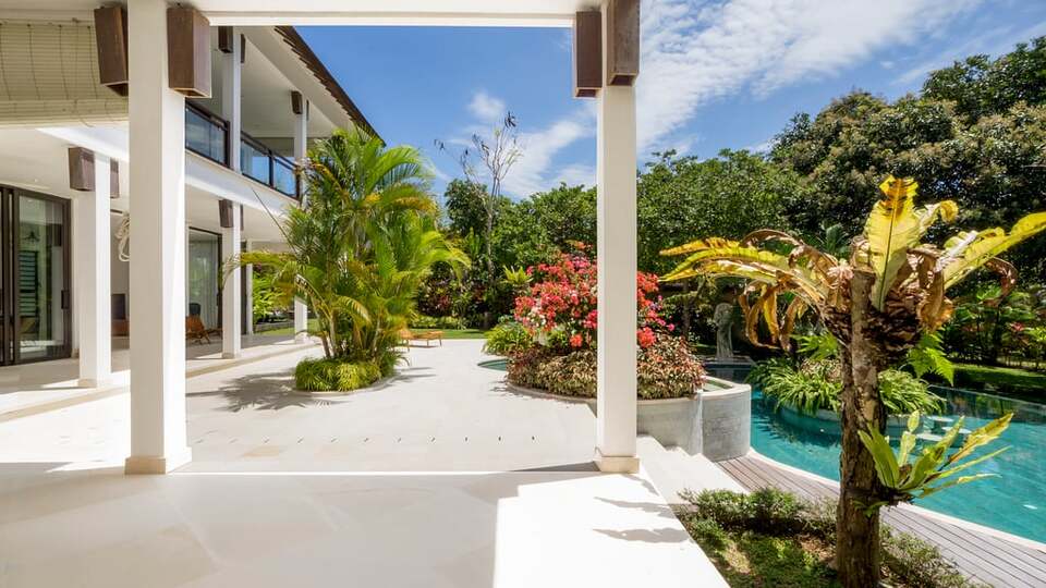 5 Star Villa Khajuraho – Uluwatu Serenity Escape