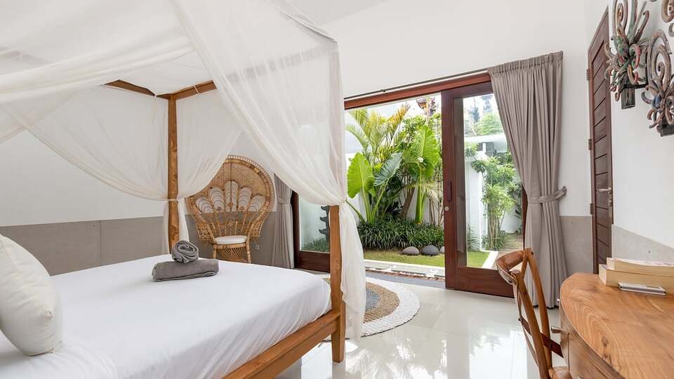 5 Star Villa Olli – Tropical Kerobokan Haven