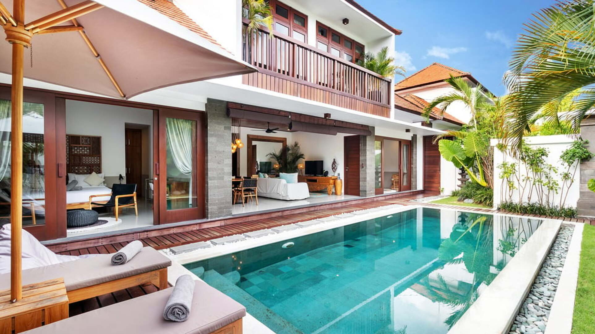 5 Star Minggu Villas – Tropical Group Escape