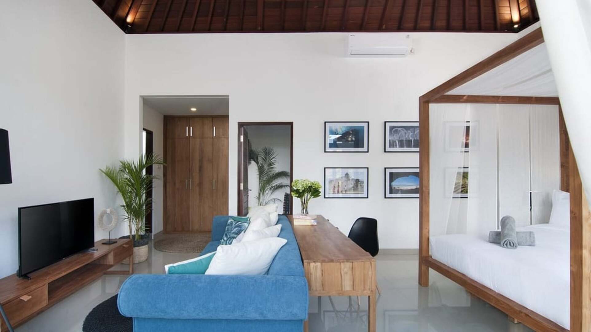 5 Star Minggu Villas – Tropical Group Escape