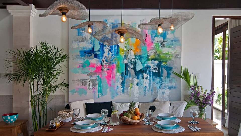 5 Star Minggu Villas – Tropical Group Escape
