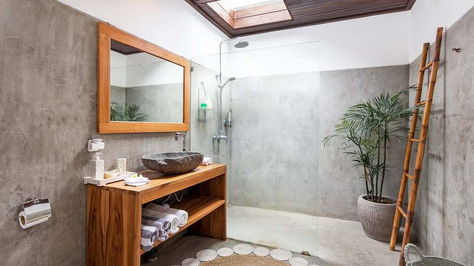 5 Star Minggu Villas – Tropical Group Escape