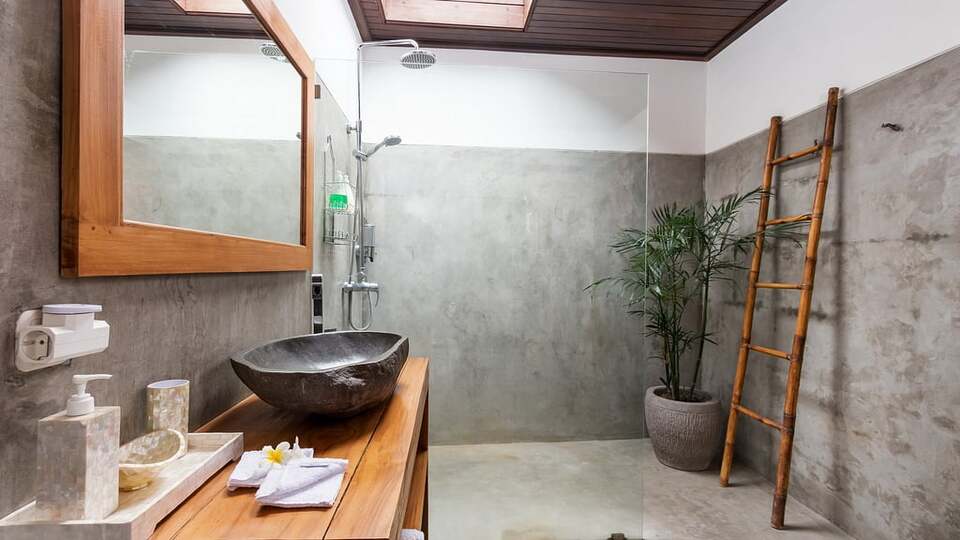 5 Star Minggu Villas – Tropical Group Escape