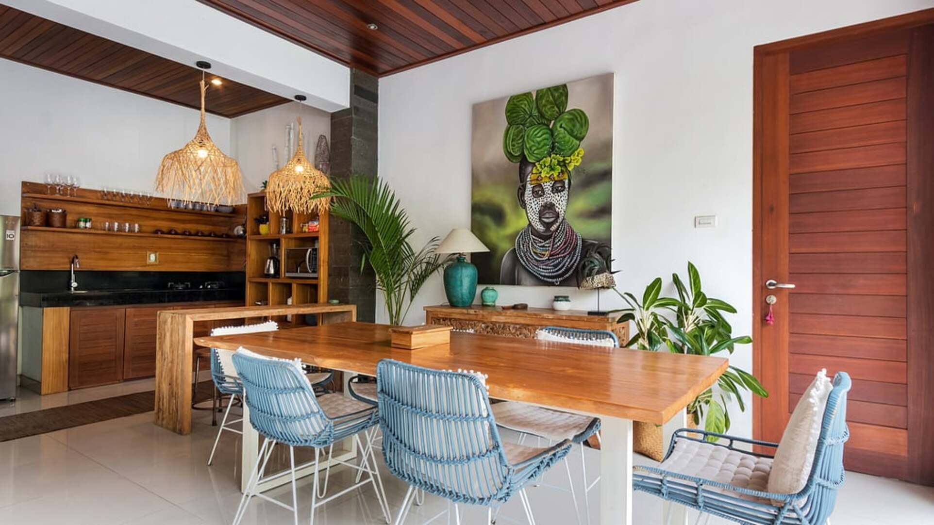 5 Star Minggu Villas – Tropical Group Escape
