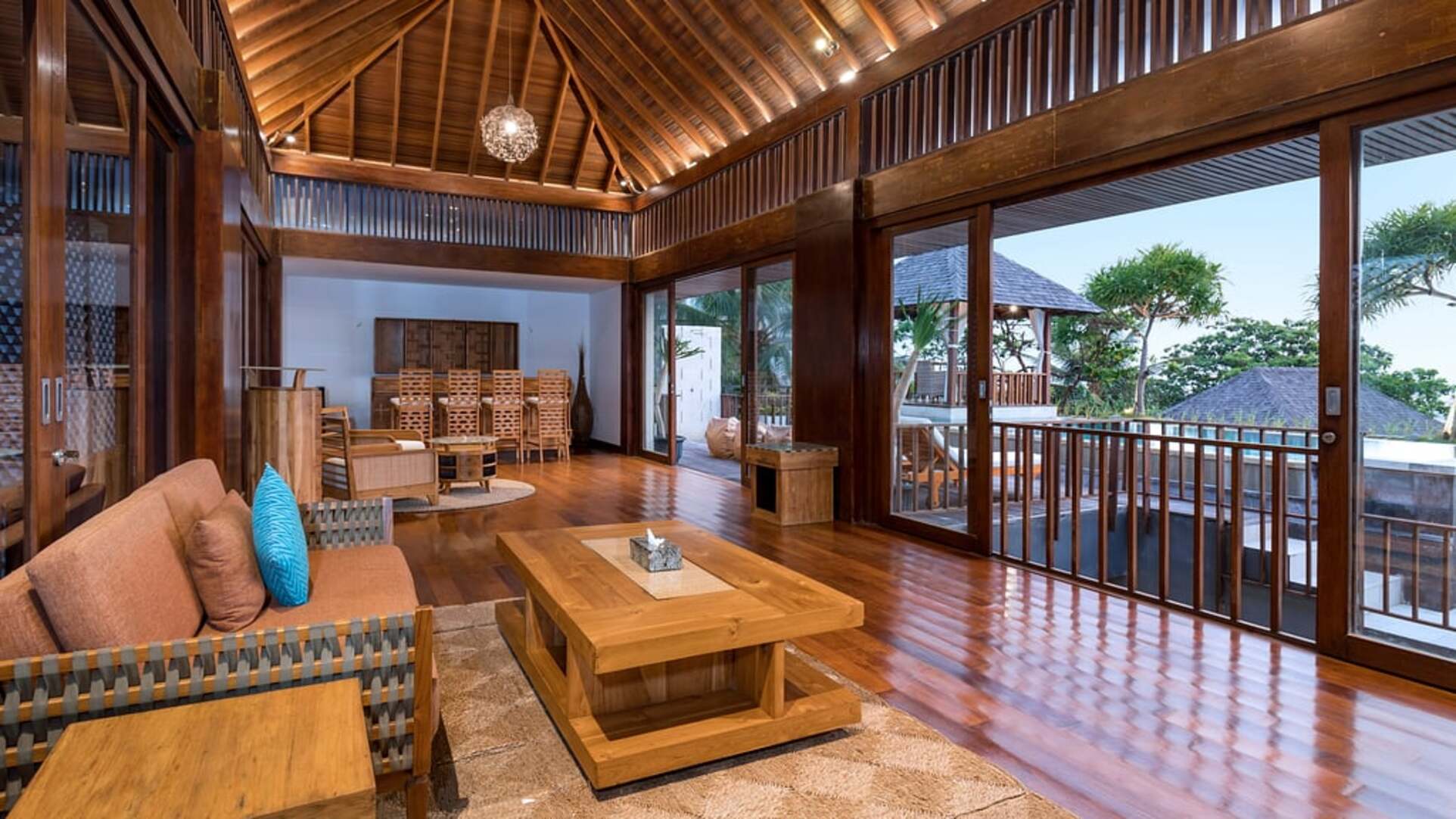 5 Star The Chand’s Three – Oceanfront Balinese Escape