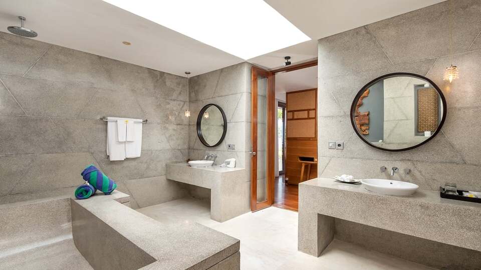 5 Star The Chand’s Three – Oceanfront Balinese Escape