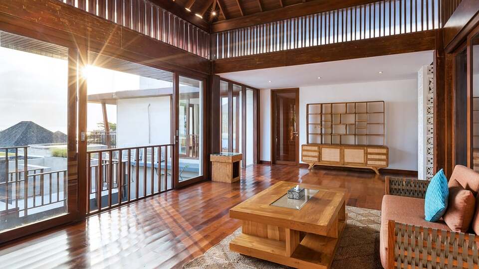 5 Star The Chand’s Three – Oceanfront Balinese Escape