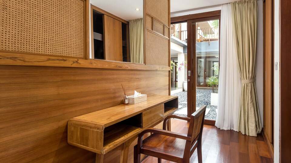 5 Star The Chand’s Three – Oceanfront Balinese Escape